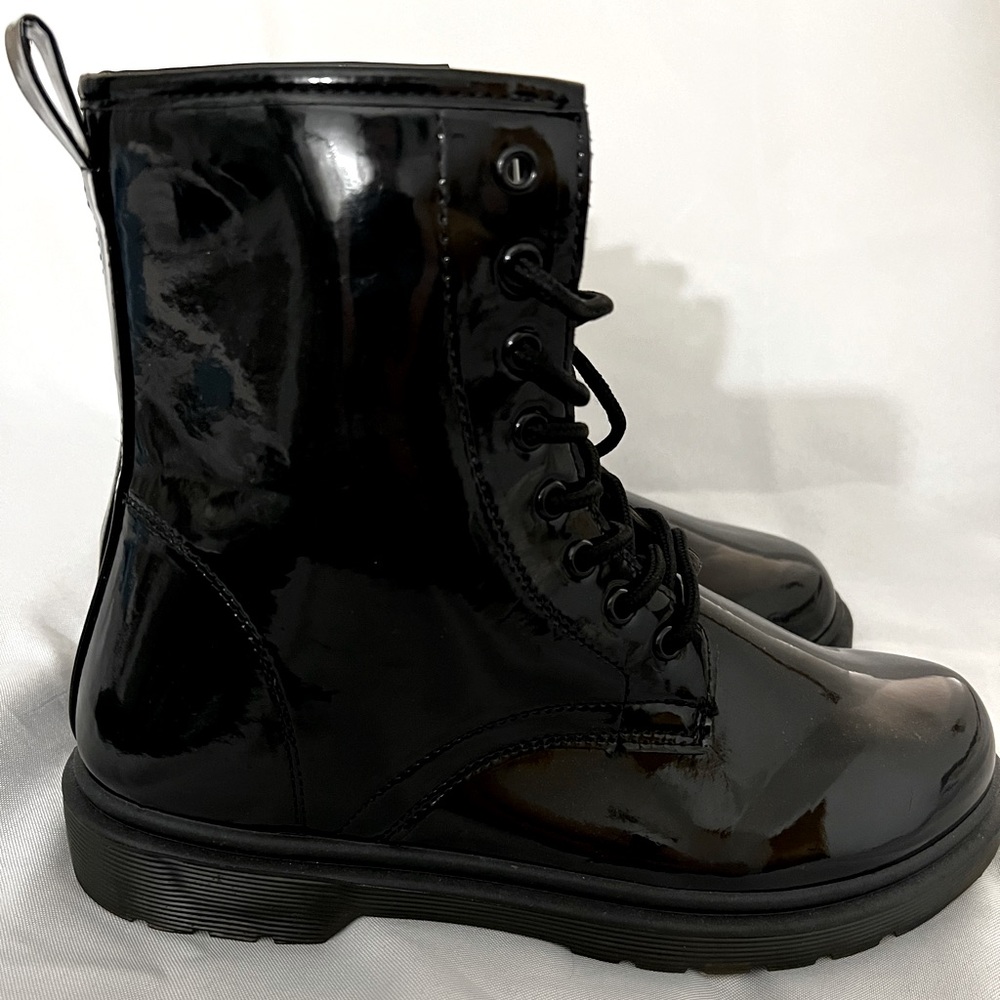 Mudd Lace up/Zip up Black Patent Boot 8.5